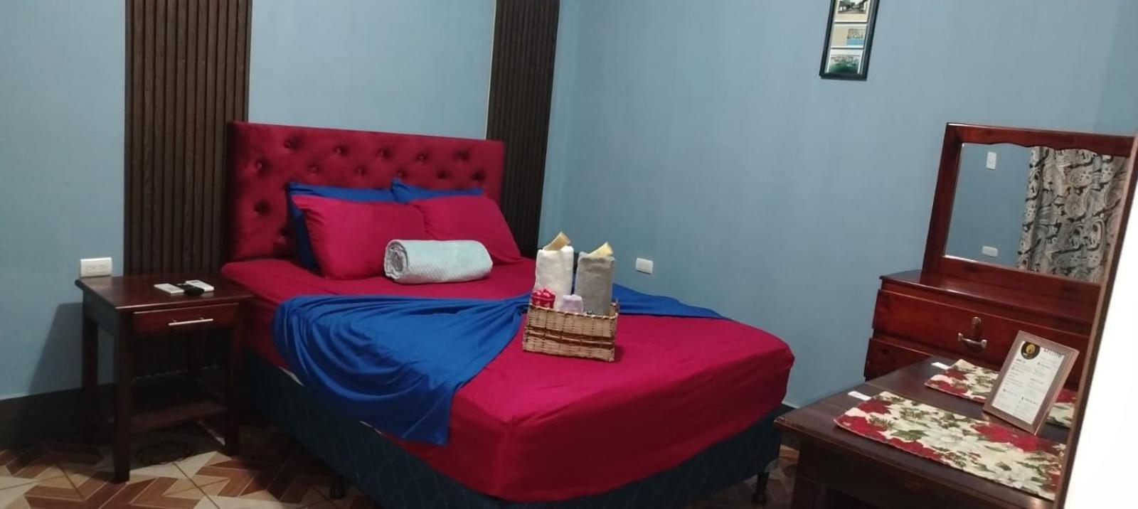 Casa Victoria Apartment San Benito Стая снимка