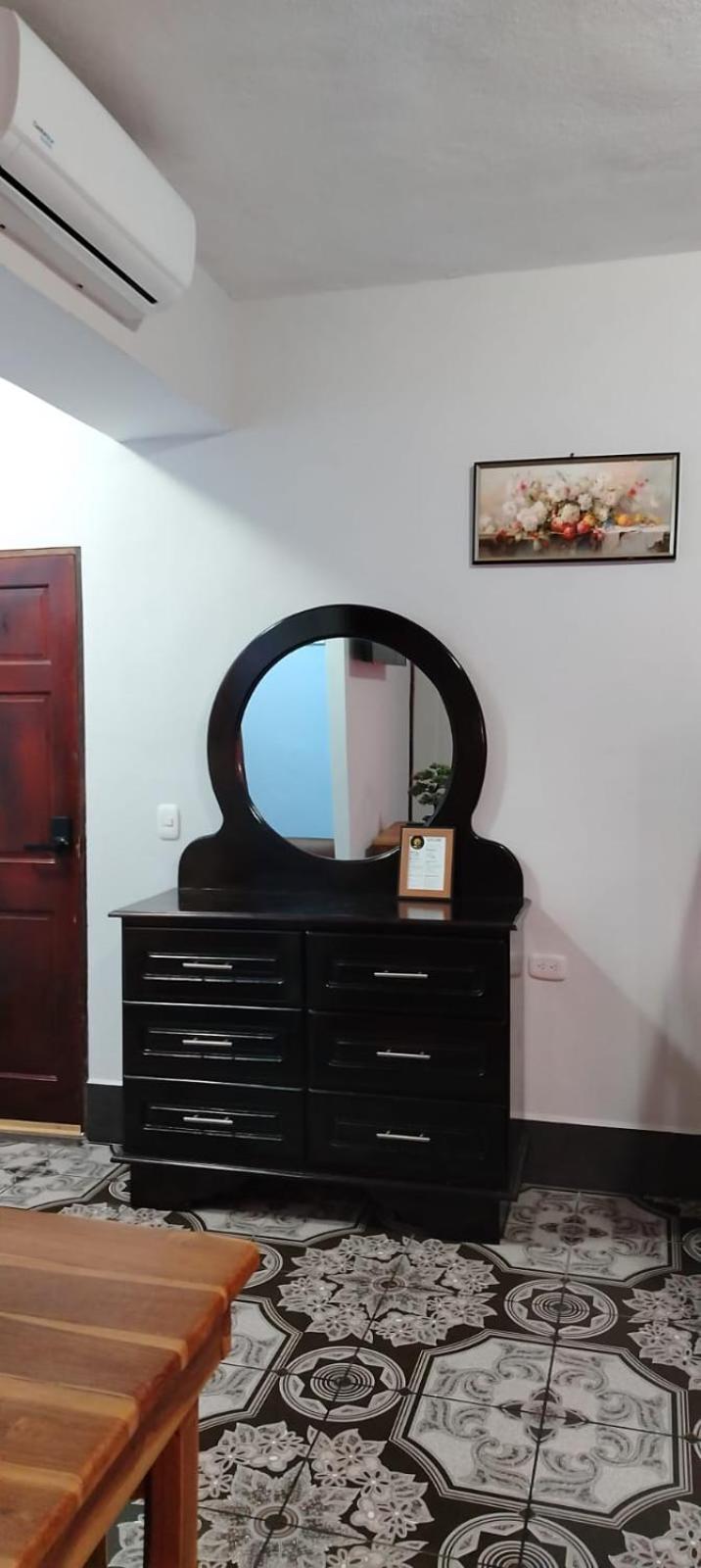 Casa Victoria Apartment San Benito Стая снимка